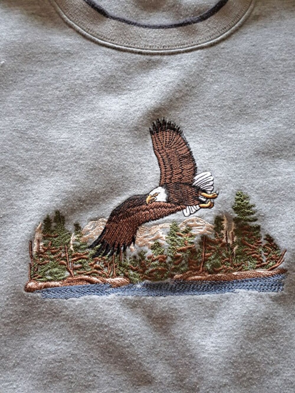 Vtg Woodland Trail Bald Eagle Embroidered Crewneck Sweatshirt Gray XL Grandpa - Picture 2 of 11